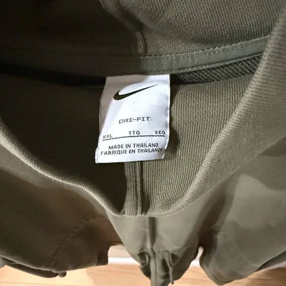 Nike Women Black Dri-FIT Get Fit Pullover Training Top - Picture 5 of 6